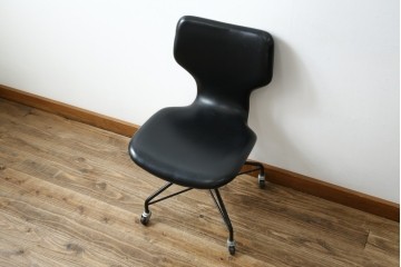 和製ビンテージ　美品　天童木工　メンズライクなインテリアにおすすめのデスクチェア　(R-080356)