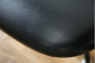 和製ビンテージ　美品　天童木工　メンズライクなインテリアにおすすめのデスクチェア　(R-080356)