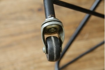 和製ビンテージ　美品　天童木工　メンズライクなインテリアにおすすめのデスクチェア　(R-080356)