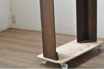 中古　特注 オーダー品　重量約250kg　無骨なデザインが格好いいアンティーク調のアイアン飾り棚(陳列棚、展示台、展示棚、ディスプレイ台、店舗什器)(製作費約150万円)(R-080358)