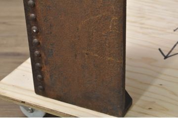 中古　特注 オーダー品　重量約250kg　無骨なデザインが格好いいアンティーク調のアイアン飾り棚(陳列棚、展示台、展示棚、ディスプレイ台、店舗什器)(製作費約150万円)(R-080358)