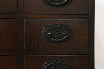 中古　民芸箪笥　和のインテリアに映える引き出し6杯付きのローチェスト(和たんす、衣装タンス、収納箪笥、引き出し、TV台、TVボード、テレビ台、テレビボード)(R-080359)