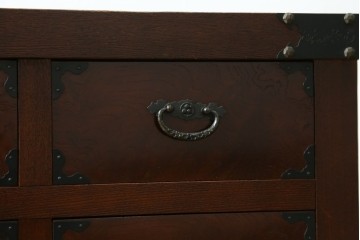 中古　美品!!　民芸箪笥　和を感じる渋い佇まいが魅力的なローボード　(R-080360)