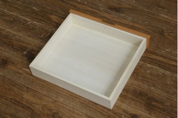 中古　未使用展示品　桜模様と明るい色合いが軽やかな雰囲気を醸し出す照明付きのモダン仏壇(床置き仏壇、家具調仏壇、祭壇、戸棚、収納棚)(定価約40万円)(R-080361)