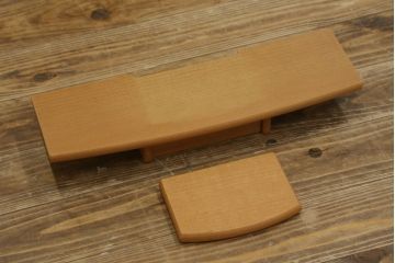 中古　未使用展示品　桜模様と明るい色合いが軽やかな雰囲気を醸し出す照明付きのモダン仏壇(床置き仏壇、家具調仏壇、祭壇、戸棚、収納棚)(定価約40万円)(R-080361)