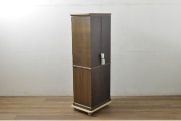 中古　未使用展示品　タモ材　落ち着いた色味とシンプルなデザインがお部屋に馴染みやすいモダン仏壇(床置き仏壇、家具調仏壇、祭壇、戸棚、収納棚)(定価約45万円)(R-080362)