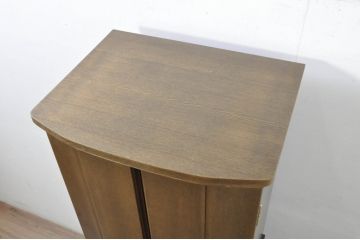 中古　未使用展示品　タモ材　落ち着いた色味とシンプルなデザインがお部屋に馴染みやすいモダン仏壇(床置き仏壇、家具調仏壇、祭壇、戸棚、収納棚)(定価約45万円)(R-080362)