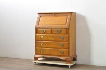中古　横浜クラシック家具　ダニエル(Daniel)　アーリーアメリカン　A-304P　気品漂うライティングビューロー(簿記机、ワークデスク、在宅用、在宅ワーク用、サイドチェスト、引き出し)(定価約53万4千円)(R-080364)