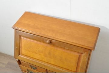 中古　横浜クラシック家具　ダニエル(Daniel)　アーリーアメリカン　A-304P　気品漂うライティングビューロー(簿記机、ワークデスク、在宅用、在宅ワーク用、サイドチェスト、引き出し)(定価約53万4千円)(R-080364)