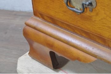 中古　横浜クラシック家具　ダニエル(Daniel)　アーリーアメリカン　A-304P　気品漂うライティングビューロー(簿記机、ワークデスク、在宅用、在宅ワーク用、サイドチェスト、引き出し)(定価約53万4千円)(R-080364)