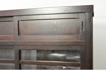 中古　美品　落ち着いた色合いが大人な雰囲気を醸し出す二段重ね水屋箪笥(食器棚、キャビネット、茶箪笥、収納棚、戸棚、バラ売り可能)(R-080370)