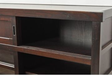 中古　美品　落ち着いた色合いが大人な雰囲気を醸し出す水屋箪笥サイドボード(食器棚、サイドキャビネット、収納棚、戸棚)(R-080371)