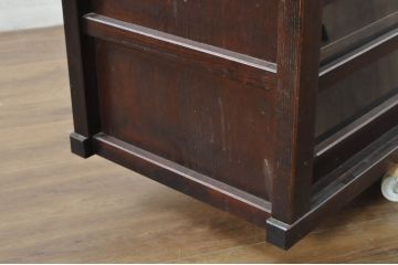 中古　美品　落ち着いた色合いが大人な雰囲気を醸し出す水屋箪笥サイドボード(食器棚、サイドキャビネット、収納棚、戸棚)(R-080371)