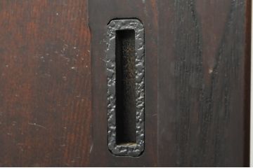 中古　美品　落ち着いた色合いが大人な雰囲気を醸し出す水屋箪笥サイドボード(食器棚、サイドキャビネット、収納棚、戸棚)(R-080371)