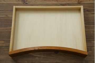 中古　希少な廃盤品!!　横浜ダニエル(daniel)　気品漂う洗練されたデザインが魅力的!! 珍しい三面鏡付きドレッサー(鏡台、化粧台、ミラー)(定価約85万円)(R-080376)