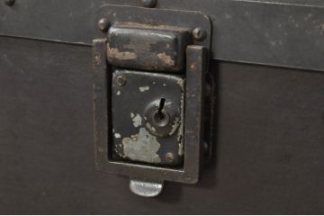 ビンテージ雑貨　希少サイズ!!　サイズが良いね!小振りで作りの良い船トランク(舟トランク、ブランケットボックス、トランクテーブル、ディスプレイ雑貨、収納箱、店舗什器、ヴィンテージ)(R-080380)