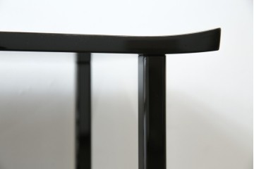 中古　美品!!　輪島塗り　蒔絵入りの小振りな飾り棚　定価約220万円相当　(R-080381)