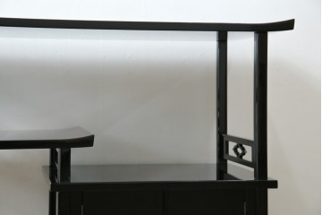 中古　美品!!　輪島塗り　蒔絵入りの小振りな飾り棚　定価約220万円相当　(R-080381)