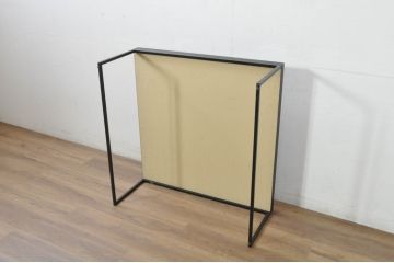 中古　北欧ブランド家具　希少な初期モデル　廃盤品　BoConcept(ボーコンセプト)　ルーゴ　スタイリッシュなデザインがかっこいいシンプルなローテーブル(センターテーブル、リビングテーブル)(R-080383)