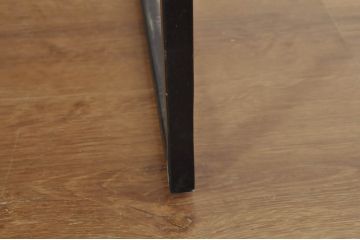 中古　北欧ブランド家具　希少な初期モデル　廃盤品　BoConcept(ボーコンセプト)　ルーゴ　スタイリッシュなデザインがかっこいいシンプルなローテーブル(センターテーブル、リビングテーブル)(R-080384)