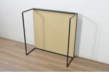 中古　北欧ブランド家具　希少な初期モデル　廃盤品　BoConcept(ボーコンセプト)　ルーゴ　スタイリッシュなデザインがかっこいいシンプルなローテーブル(センターテーブル、リビングテーブル)(R-080384)