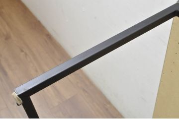 中古　北欧ブランド家具　希少な初期モデル　廃盤品　BoConcept(ボーコンセプト)　ルーゴ　スタイリッシュなデザインがかっこいいシンプルなローテーブル(センターテーブル、リビングテーブル)(R-080384)