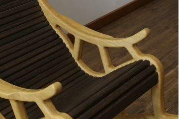 中古　美品　イシモクコーポレーション　桐子モダン　落ち着きのあるくつろぎ空間を演出してくれるロッキングチェア(アームチェア、椅子、イス、揺り椅子)(定価約32万円)(R-080385)