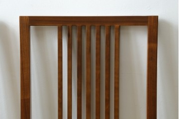 中古　美品　ウォールナット材　ロックストーン(ROCK STONE)　PM116 A&C　シンプルなデザインが取り入れやすいダイニングチェア4脚セット　定価4脚で約32万円　(R-080388)
