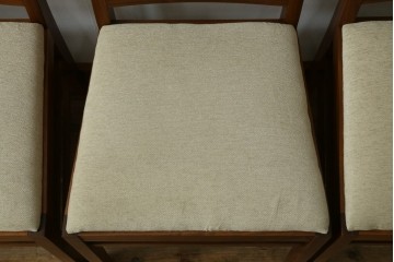 中古　美品　ウォールナット材　ロックストーン(ROCK STONE)　PM116 A&C　シンプルなデザインが取り入れやすいダイニングチェア4脚セット　定価4脚で約32万円　(R-080388)