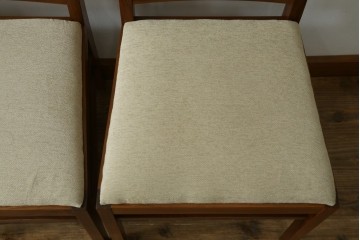 中古　美品　ウォールナット材　ロックストーン(ROCK STONE)　PM116 A&C　シンプルなデザインが取り入れやすいダイニングチェア4脚セット　定価4脚で約32万円　(R-080388)