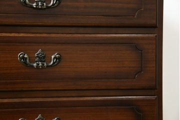 中古　美品　カリモク家具(karimoku)　COLONIAL(コロニアル)シリーズ　QC1904　カントリースタイルのお部屋作りにおすすめのおしゃれなチェスト(サイドチェスト、引き出し)(R-080389)