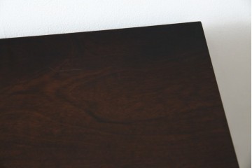 中古　美品　カリモク家具(karimoku)　COLONIAL(コロニアル)シリーズ　QC1904　カントリースタイルのお部屋作りにおすすめのおしゃれなチェスト(サイドチェスト、引き出し)(R-080389)