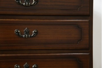 中古　美品　カリモク家具(karimoku)　COLONIAL(コロニアル)シリーズ　QC1904　カントリースタイルのお部屋作りにおすすめのおしゃれなチェスト(サイドチェスト、引き出し)(R-080389)