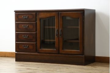 中古　美品　カリモク家具(karimoku)　COLONIAL(コロニアル)シリーズ　QC3607NK　カントリースタイルのお部屋作りにおすすめのおしゃれなオーディオボード(サイドボード、ローボード、収納棚、戸棚)(R-080390)
