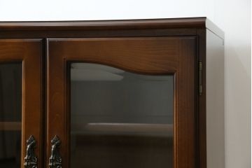 中古　美品　カリモク家具(karimoku)　COLONIAL(コロニアル)シリーズ　QC3607NK　カントリースタイルのお部屋作りにおすすめのおしゃれなオーディオボード(サイドボード、ローボード、収納棚、戸棚)(R-080390)