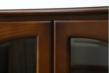 中古　美品　カリモク家具(karimoku)　COLONIAL(コロニアル)シリーズ　QC3607NK　カントリースタイルのお部屋作りにおすすめのおしゃれなオーディオボード(サイドボード、ローボード、収納棚、戸棚)(R-080390)