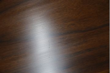 中古　美品　カリモク家具(karimoku)　COLONIAL(コロニアル)シリーズ　　カントリースタイルのお部屋作りにおすすめのおしゃれな引き出し付きローテーブル(サイドテーブル、センターテーブル、リビングテーブル)(R-080391)