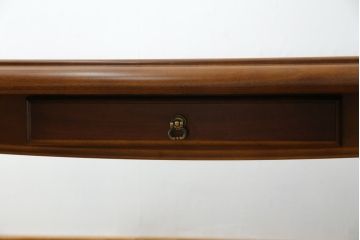 中古　美品　カリモク家具(karimoku)　COLONIAL(コロニアル)シリーズ　　カントリースタイルのお部屋作りにおすすめのおしゃれな引き出し付きローテーブル(サイドテーブル、センターテーブル、リビングテーブル)(R-080391)