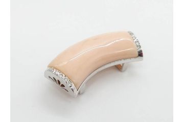 ピンク珊瑚(桃色)　Pt900(プラチナ)　気品を感じる帯留(白金、帯留め、着物道具、和装小物、アクセサリー)(R-080395)