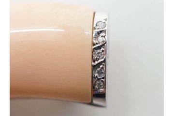 ピンク珊瑚(桃色)　Pt900(プラチナ)　気品を感じる帯留(白金、帯留め、着物道具、和装小物、アクセサリー)(R-080395)