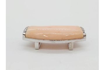 ピンク珊瑚(桃色)　Pt900(プラチナ)　気品を感じる帯留(白金、帯留め、着物道具、和装小物、アクセサリー)(R-080395)