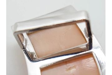 ピンク珊瑚(桃色)　Pt900(プラチナ)　気品を感じる帯留(白金、帯留め、着物道具、和装小物、アクセサリー)(R-080395)