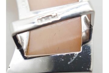 ピンク珊瑚(桃色)　Pt900(プラチナ)　気品を感じる帯留(白金、帯留め、着物道具、和装小物、アクセサリー)(R-080395)