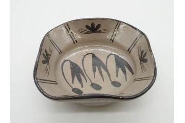 十三代 中里太郎右衛門　絵唐津　平向付　約14cm　4.6寸/黄唐津　割山椒向付　約12cm　4寸　落ち着いた味わい深い向付11客セット(花、深皿、深鉢、和皿、和食器、共箱付き、四寸六分、四寸)(R-080398)