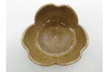 十三代 中里太郎右衛門　絵唐津　平向付　約14cm　4.6寸/黄唐津　割山椒向付　約12cm　4寸　落ち着いた味わい深い向付11客セット(花、深皿、深鉢、和皿、和食器、共箱付き、四寸六分、四寸)(R-080398)