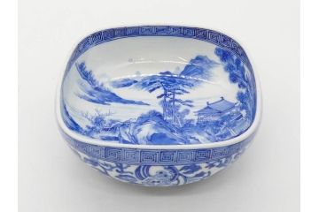 陶玉園　五助製　瀬戸焼　染付　楼閣山水図　約18cm　5.7寸　緻密に描かれたデザインが美しい鉢(風景、深皿、和皿、中皿、変形皿、深鉢、和食器、裏印、五寸七分)(R-080400)