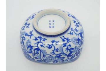 陶玉園　五助製　瀬戸焼　染付　楼閣山水図　約18cm　5.7寸　緻密に描かれたデザインが美しい鉢(風景、深皿、和皿、中皿、変形皿、深鉢、和食器、裏印、五寸七分)(R-080400)