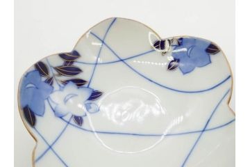 戦前　オールド香蘭社　有田焼　染付　色絵　金彩　(豆皿)約7cm　2.3寸/(花形皿)約10cm　3.2寸/(小皿)約11cm　3.4寸　(中皿)約14cm　4.6寸　様々なお料理が映える香蘭社の皿14点セット(ススキ、竹、桐、花、醤油皿、銘々皿、なます皿、深皿、変形皿、和皿、和食器、裏印、二寸三分、三寸二分、三寸四分、四寸六分)(R-080404)