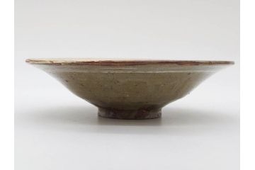 小林東五　對州窯　刷毛目(はけめ)　約20cm　6.6寸　土の温かみを感じる平皿(深皿、和皿、和食器、六寸六分、共箱付き)(R-080407)