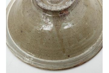 小林東五　對州窯　刷毛目(はけめ)　約20cm　6.6寸　土の温かみを感じる平皿(深皿、和皿、和食器、六寸六分、共箱付き)(R-080407)